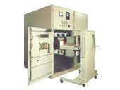 KYN18A-12(8BK20)户内交流金属铠装移开式开关设备